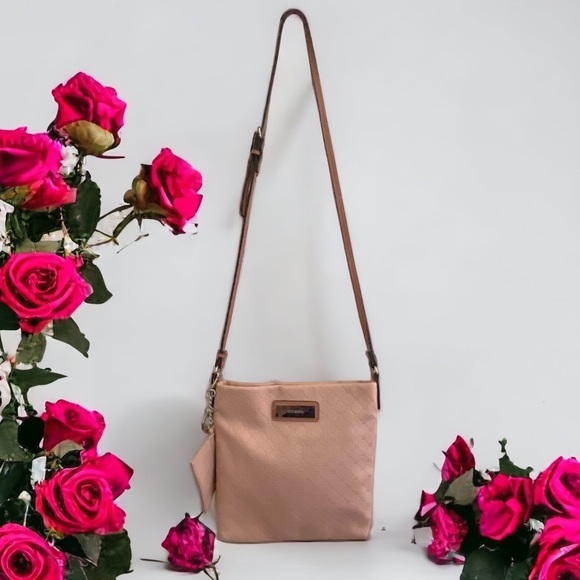 🔥CLEARANCE🔥Steve Madden Crossbody Bag - Picture 1 of 9
